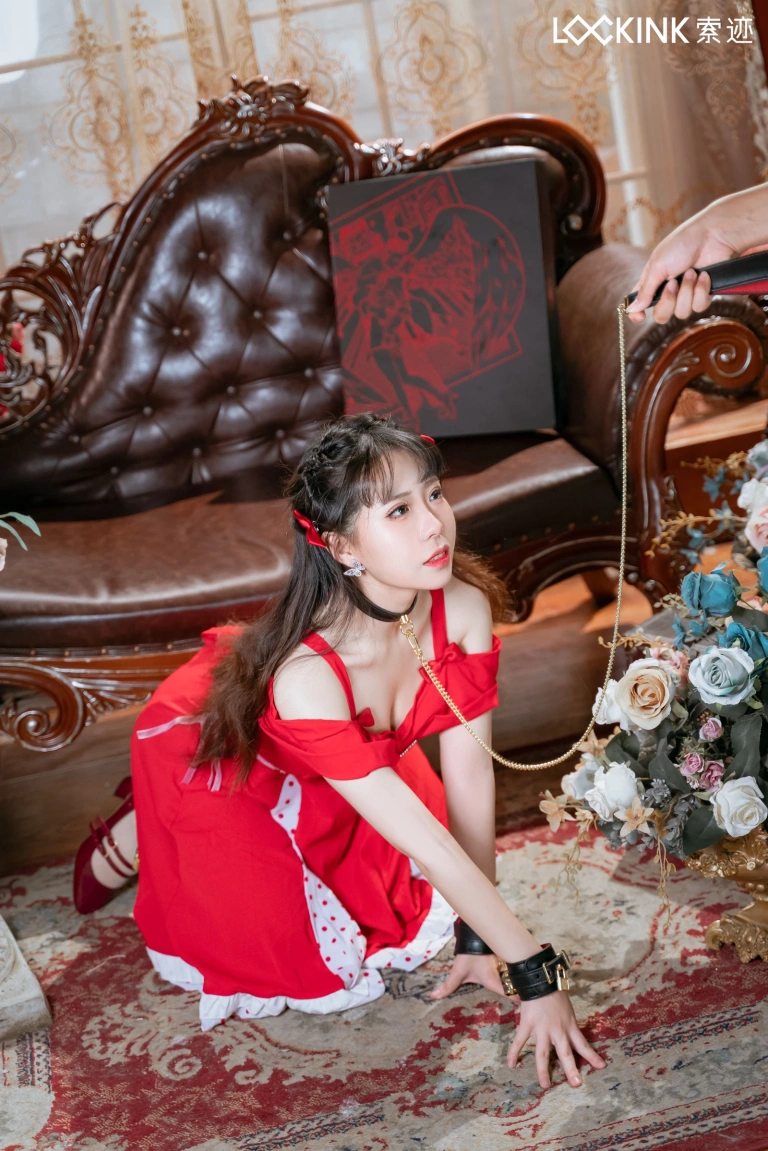 虎森森《炽囚》写真图集 30P｜在线预览与图包下载