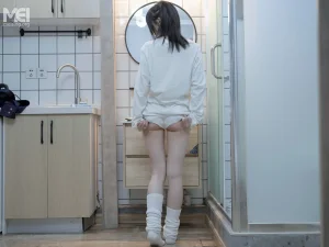 千澄《少女秩序 千澄 人気アイドル千澄最新作・ルーズソックス少女》写真图集 43P｜在线预览与图包下载