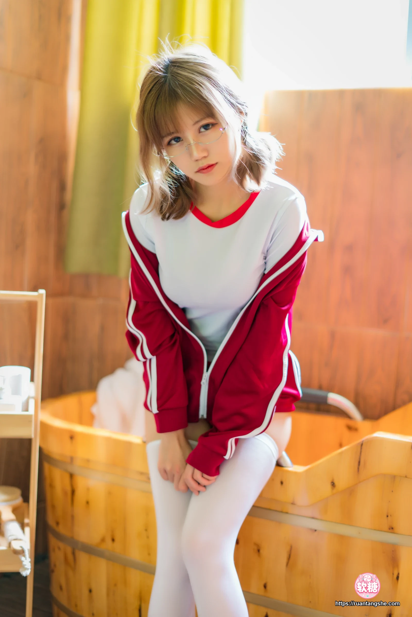 小仓千代 小仓千代 NO.003 - 红色体操服