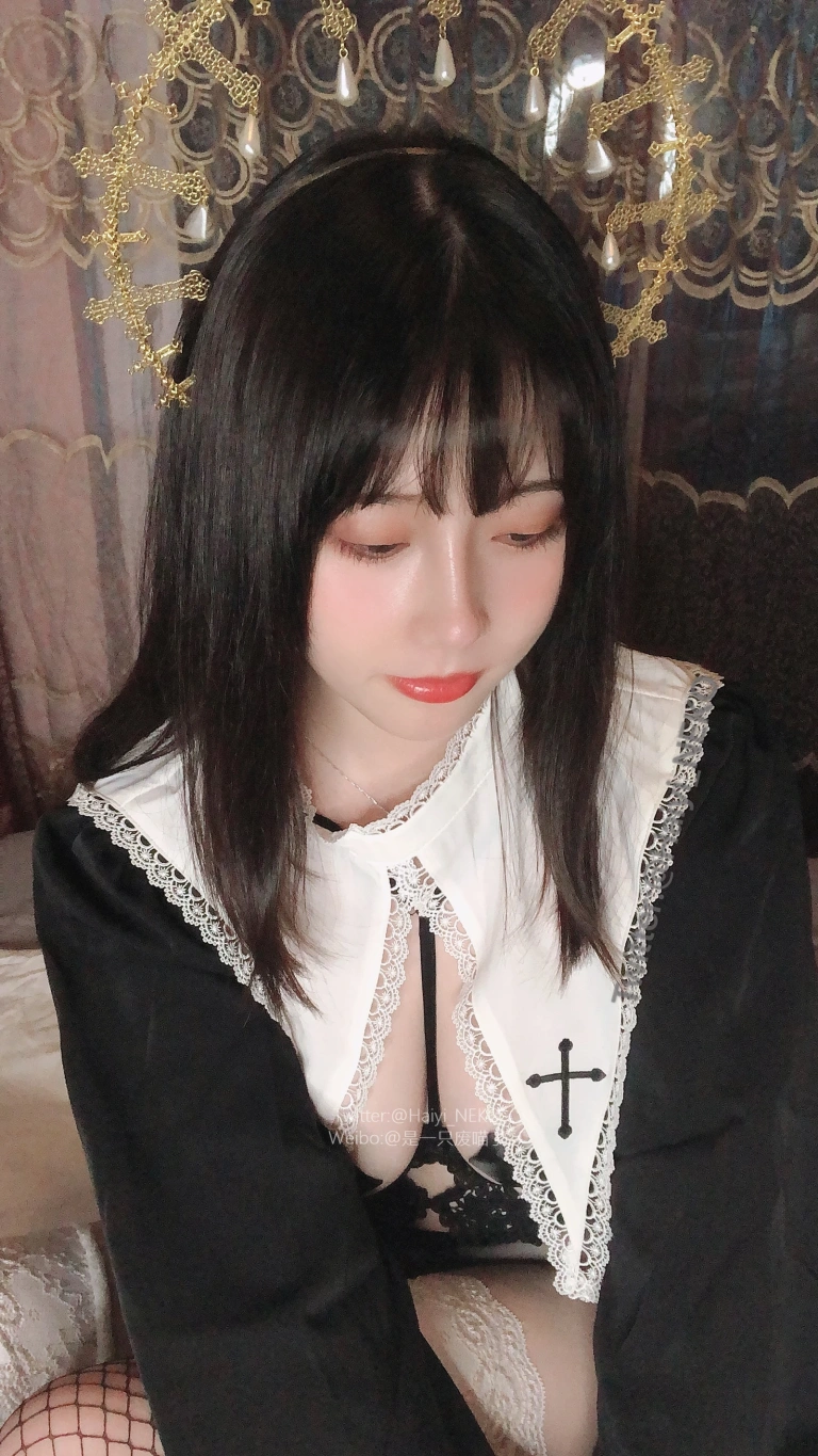 一只废喵《Fantia 2022年09月会员合集》写真图集 35P｜在线预览与图包下载