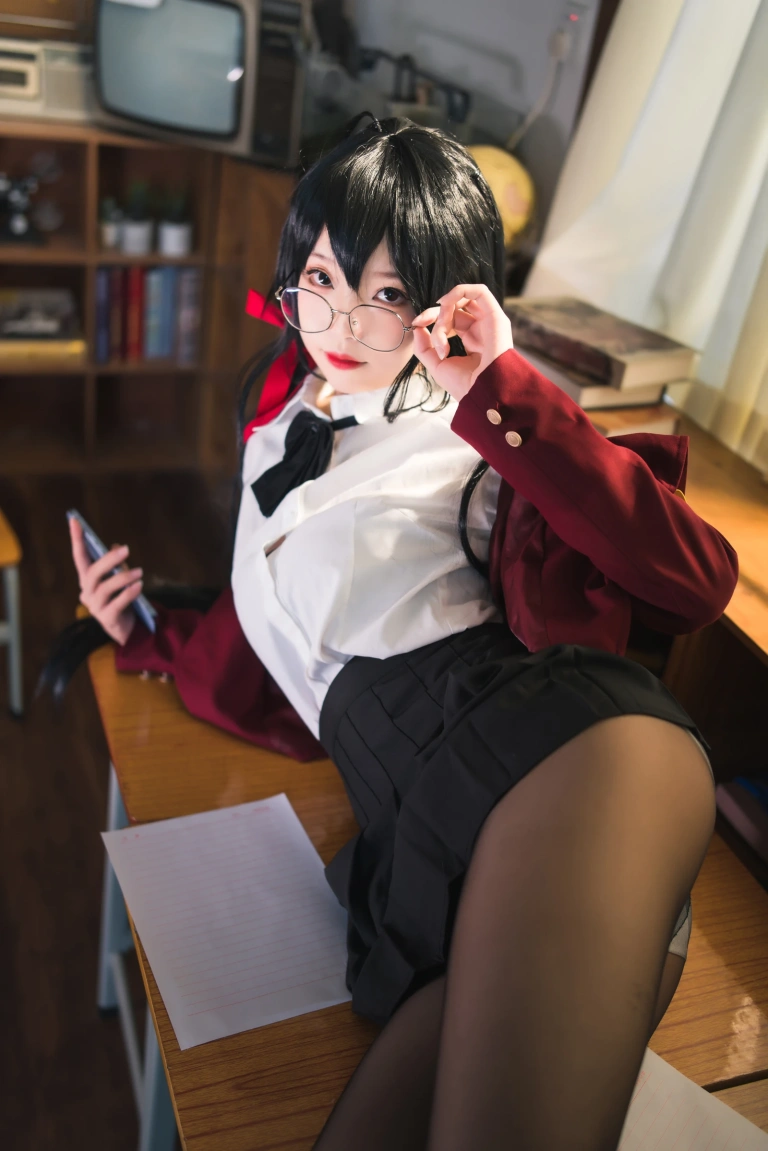 狐玖玖《碧蓝航线 大凤JK》写真图集 20P｜在线预览与图包下载