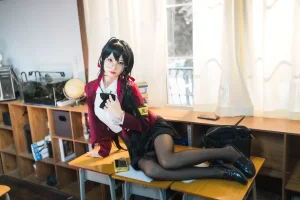 狐玖玖《碧蓝航线 大凤JK》写真图集 20P｜在线预览与图包下载