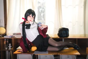 狐玖玖《碧蓝航线 大凤JK》写真图集 20P｜在线预览与图包下载
