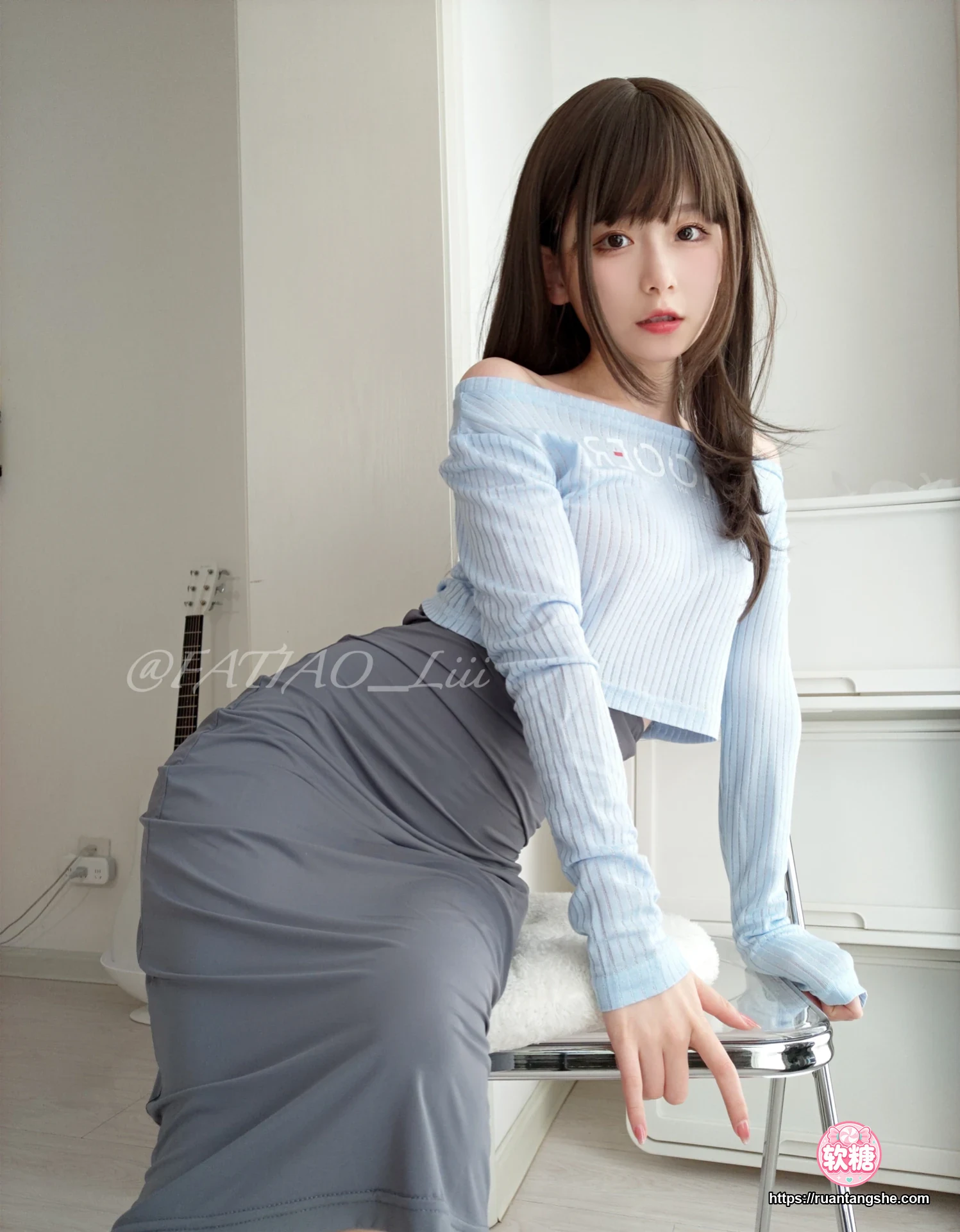 迷之呆梨 迷之呆梨 NO.004 - 吉他妹妹
