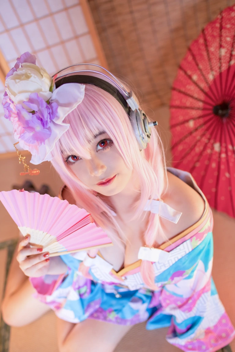 蜜汁猫裘《索尼子和服》写真图集 19P｜在线预览与图包下载