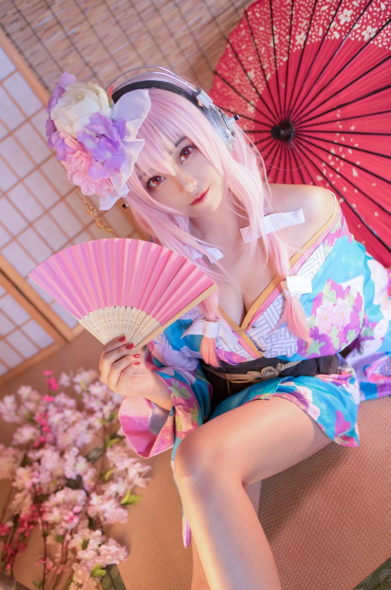 蜜汁猫裘《索尼子和服》写真图集 19P｜在线预览与图包下载