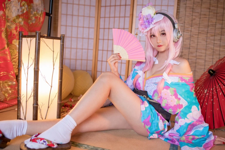 蜜汁猫裘《索尼子和服》写真图集 19P｜在线预览与图包下载