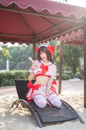 瓜希酱《岛村卯月 泳衣》写真图集 30P｜在线预览与图包下载
