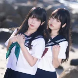 三無人型《水手服百合黑丝（&不呆猫）》写真图集 51P+1V｜在线预览与图包下载