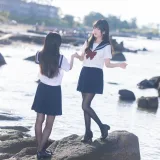 三無人型《水手服百合黑丝（&不呆猫）》写真图集 51P+1V｜在线预览与图包下载