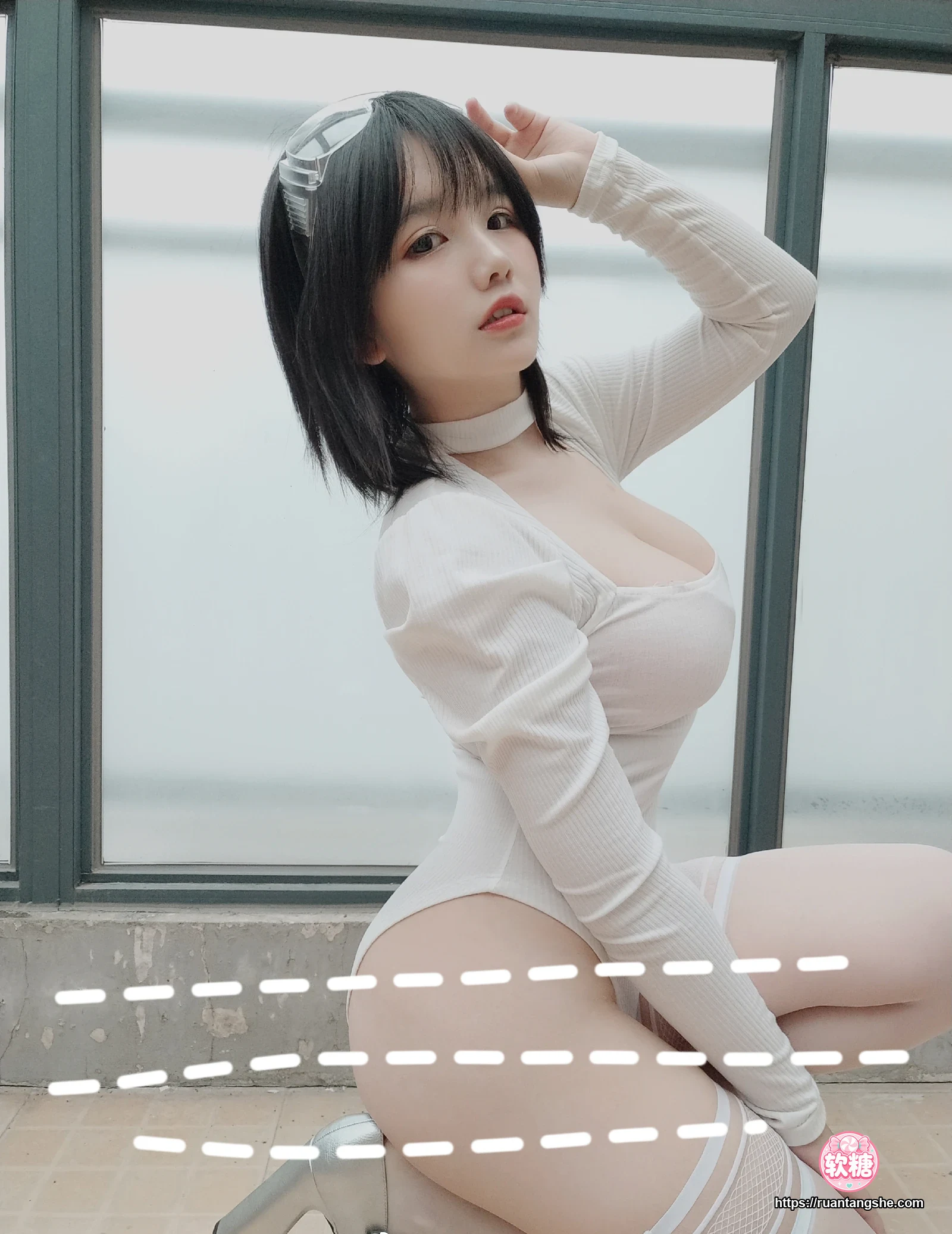 阿半今天很开心 阿半今天很开心 NO.004 - 白色肉感