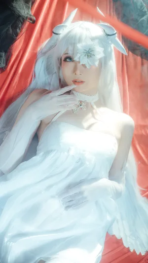 焖焖碳&Tomoyo酱《碧蓝航线 埃姆登 双黑白夜之主》写真图集 29P｜在线预览与图包下载