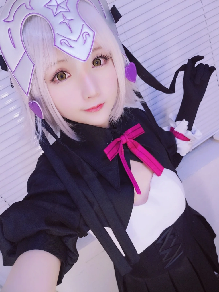 星之迟迟《VOL.4 元气女仆包》写真图集 66P｜在线预览与图包下载