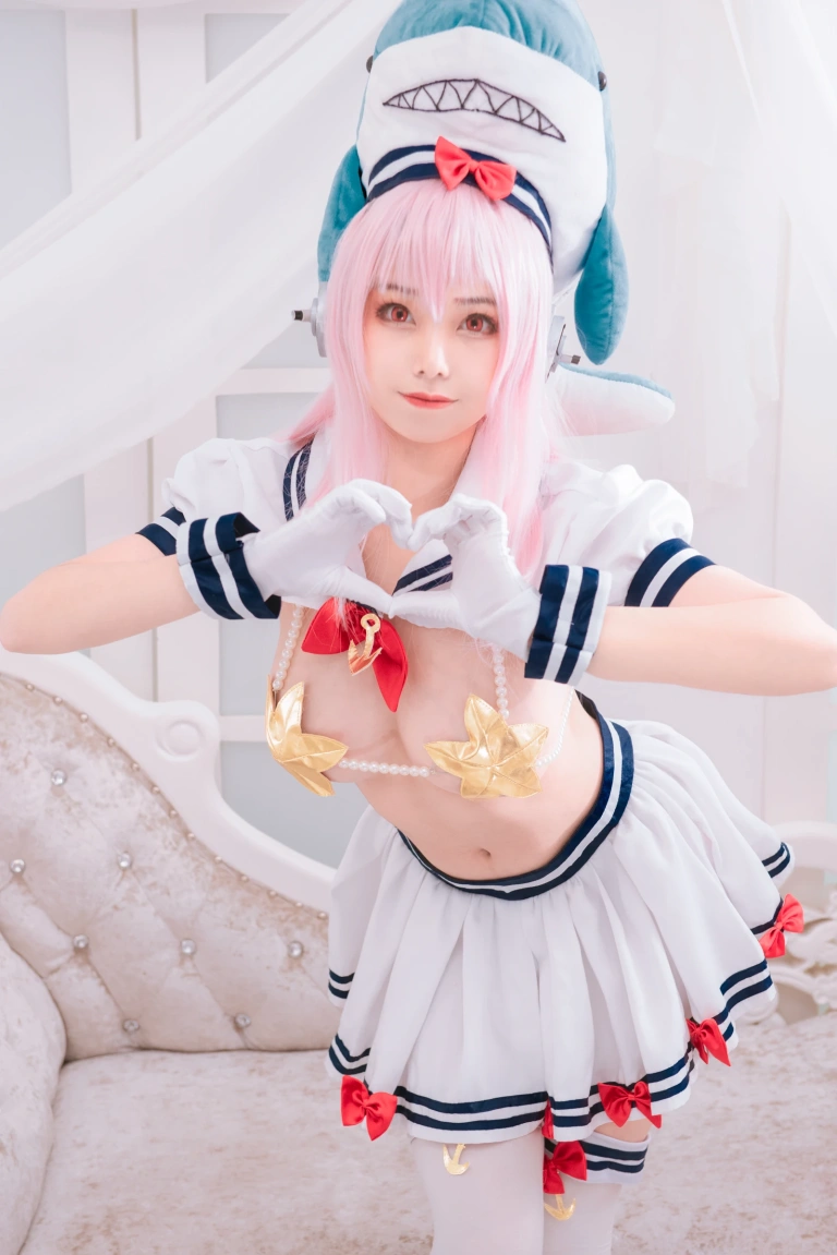 蜜汁猫裘《索尼子双鱼座》写真图集 12P｜在线预览与图包下载