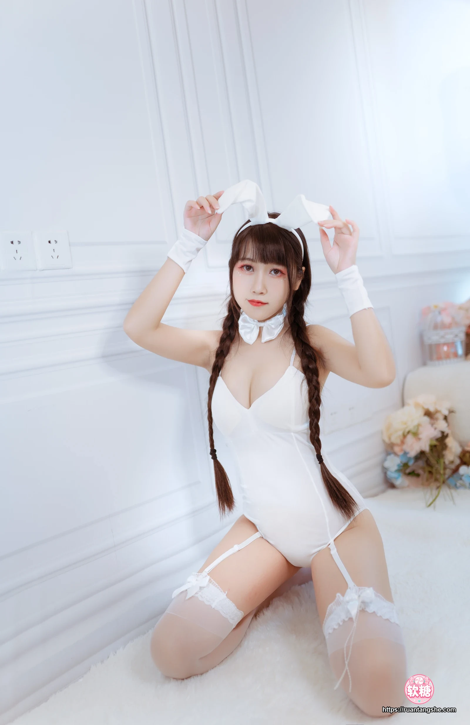 不呆猫 不呆猫 NO.005 - 白色兔女郎