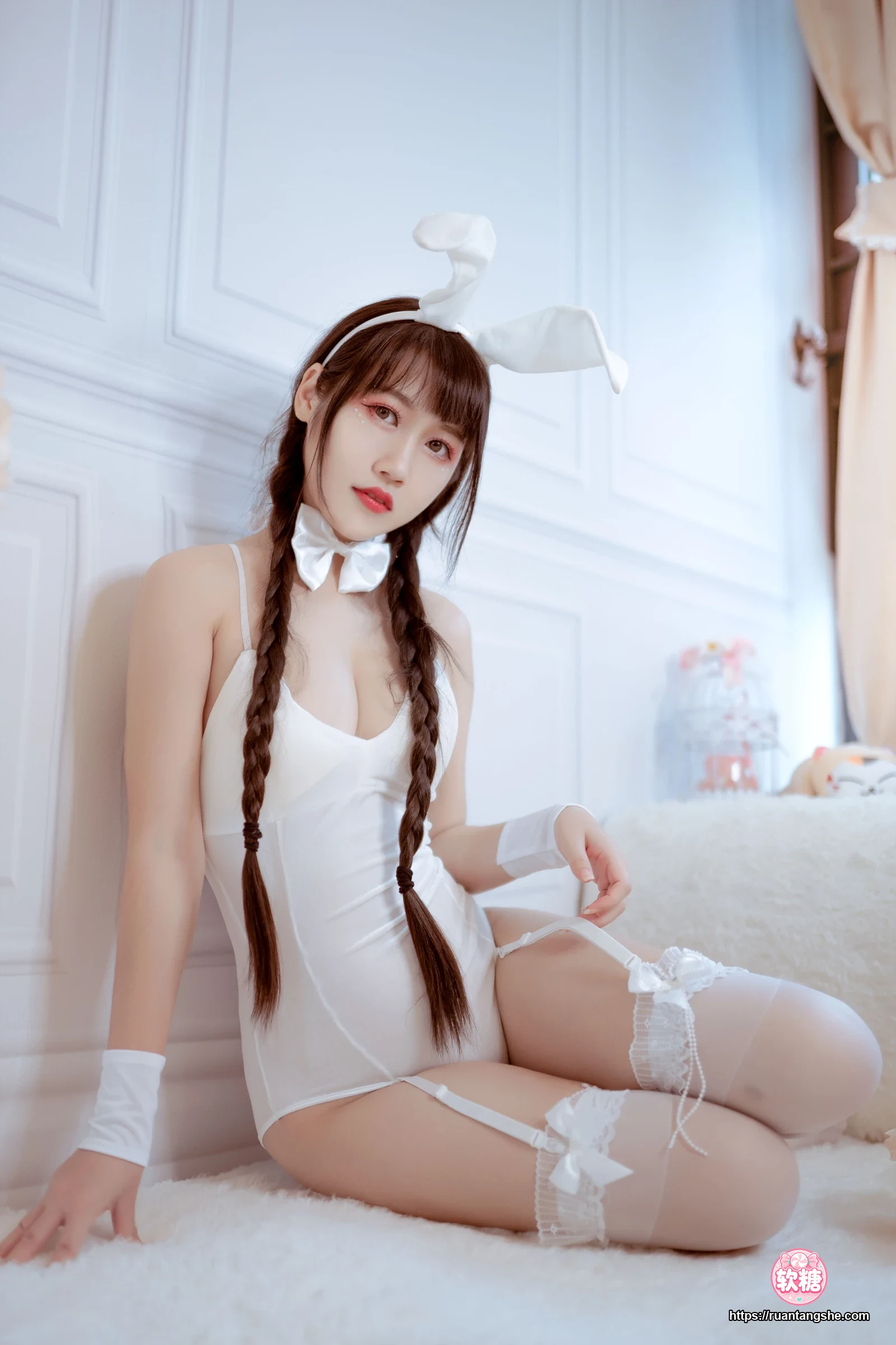 不呆猫 不呆猫 NO.005 - 白色兔女郎