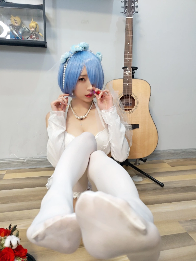 小女巫露娜《蕾姆婚纱》写真图集 29P｜在线预览与图包下载