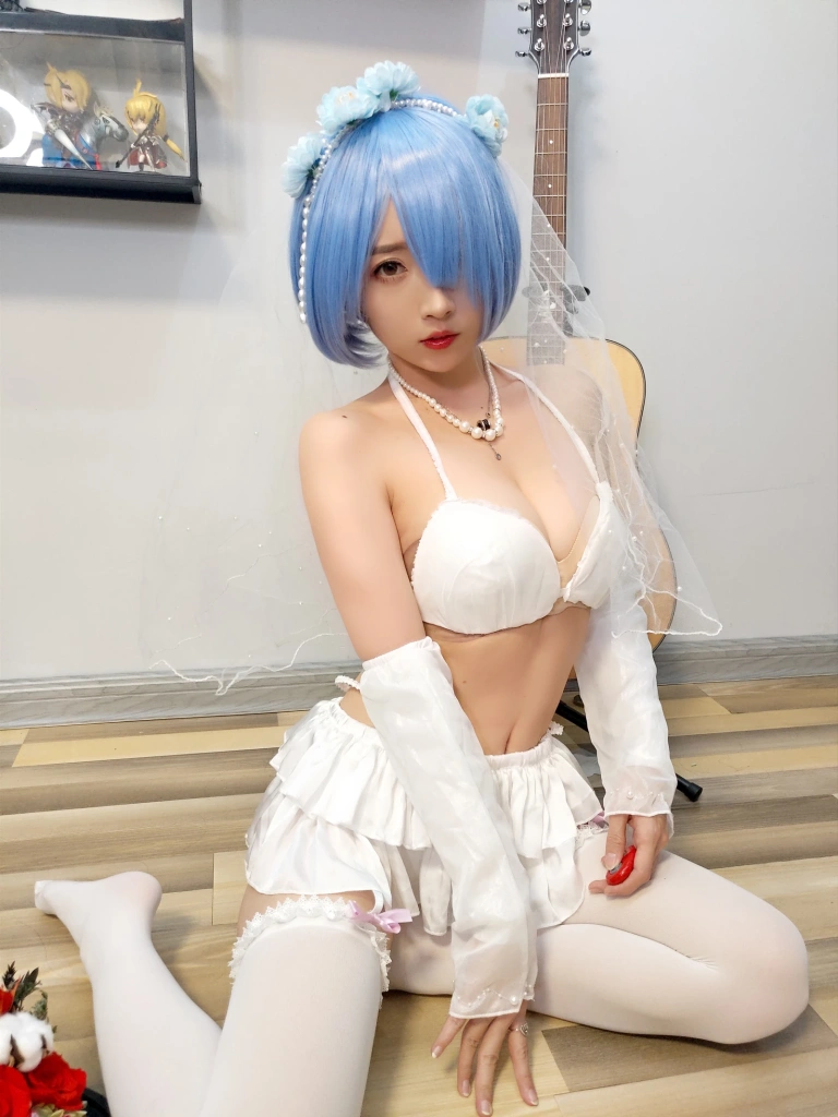 小女巫露娜《蕾姆婚纱》写真图集 29P｜在线预览与图包下载