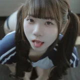 可可小白兔《情人節の禮物 體操服少女》写真图集 35P｜在线预览与图包下载
