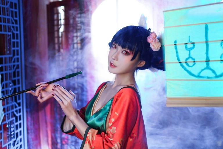 阿包也是兔娘《白蛇起源 宝青坊主》写真图集 9P｜在线预览与图包下载