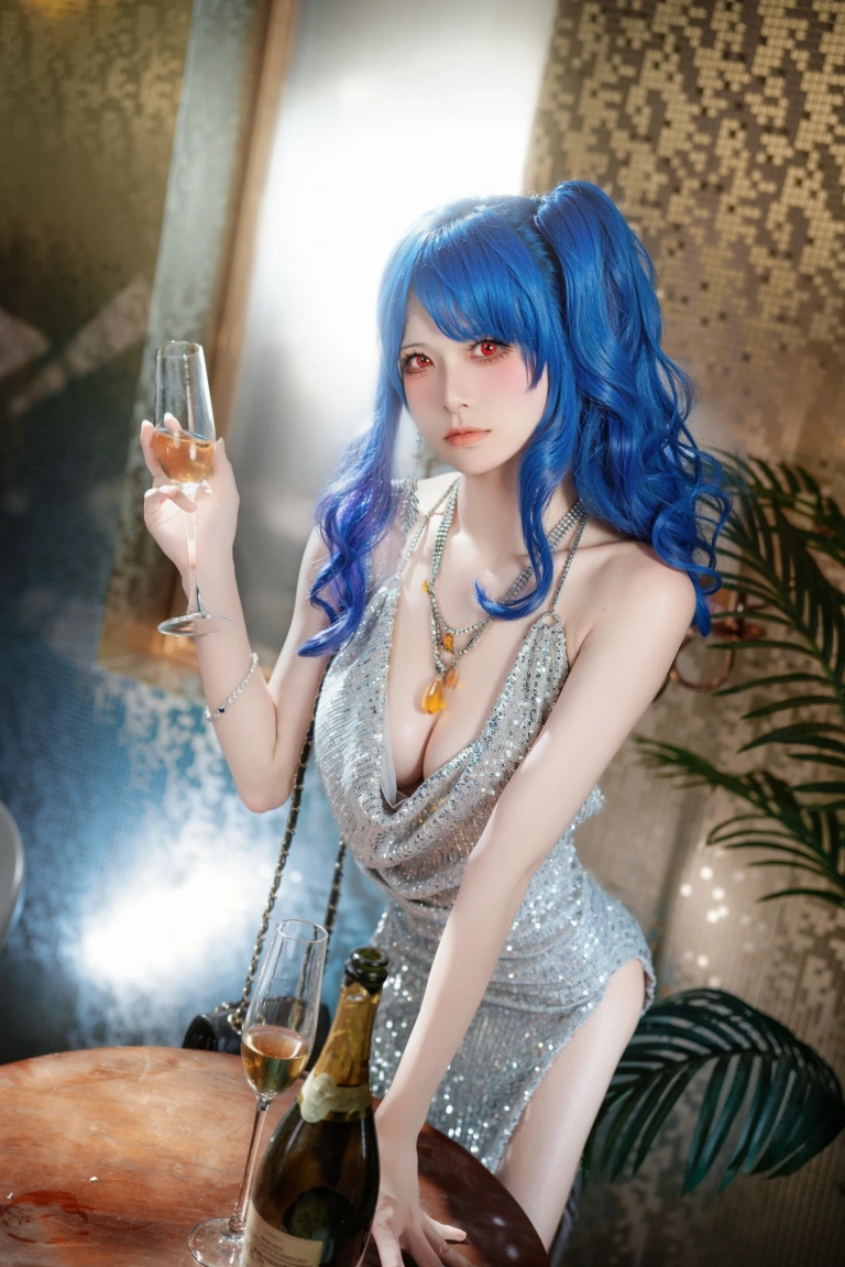 九柒喵《圣路易斯Luxury Handle》写真图集 10P｜在线预览与图包下载