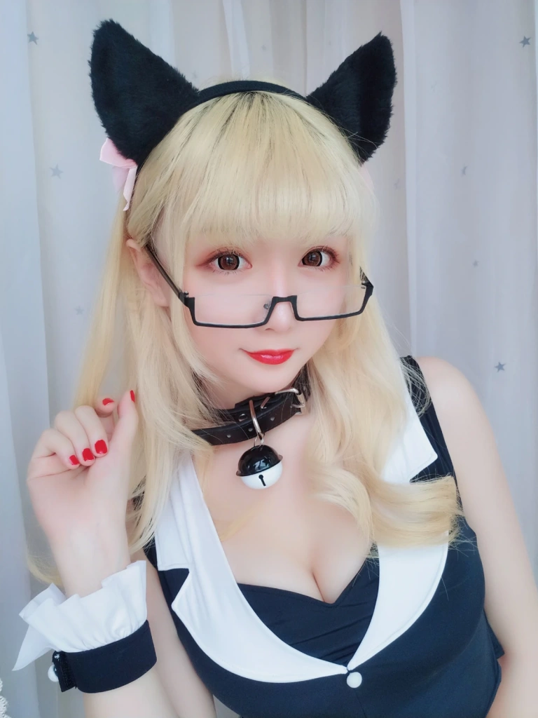 星之迟迟《VOL.5 恶女秘书包》写真图集 59P｜在线预览与图包下载