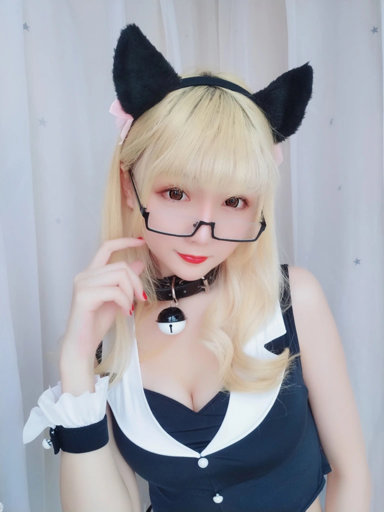 星之迟迟《VOL.5 恶女秘书包》写真图集 59P｜在线预览与图包下载