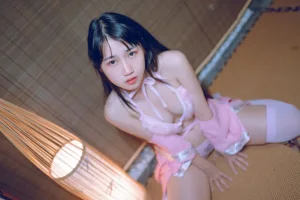 不呆猫《粉红》写真图集 14P｜在线预览与图包下载