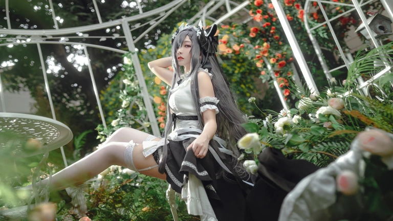宮本桜《奥古斯特 女仆装》写真图集 20P｜在线预览与图包下载