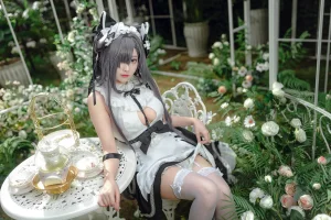宮本桜《奥古斯特 女仆装》写真图集 20P｜在线预览与图包下载