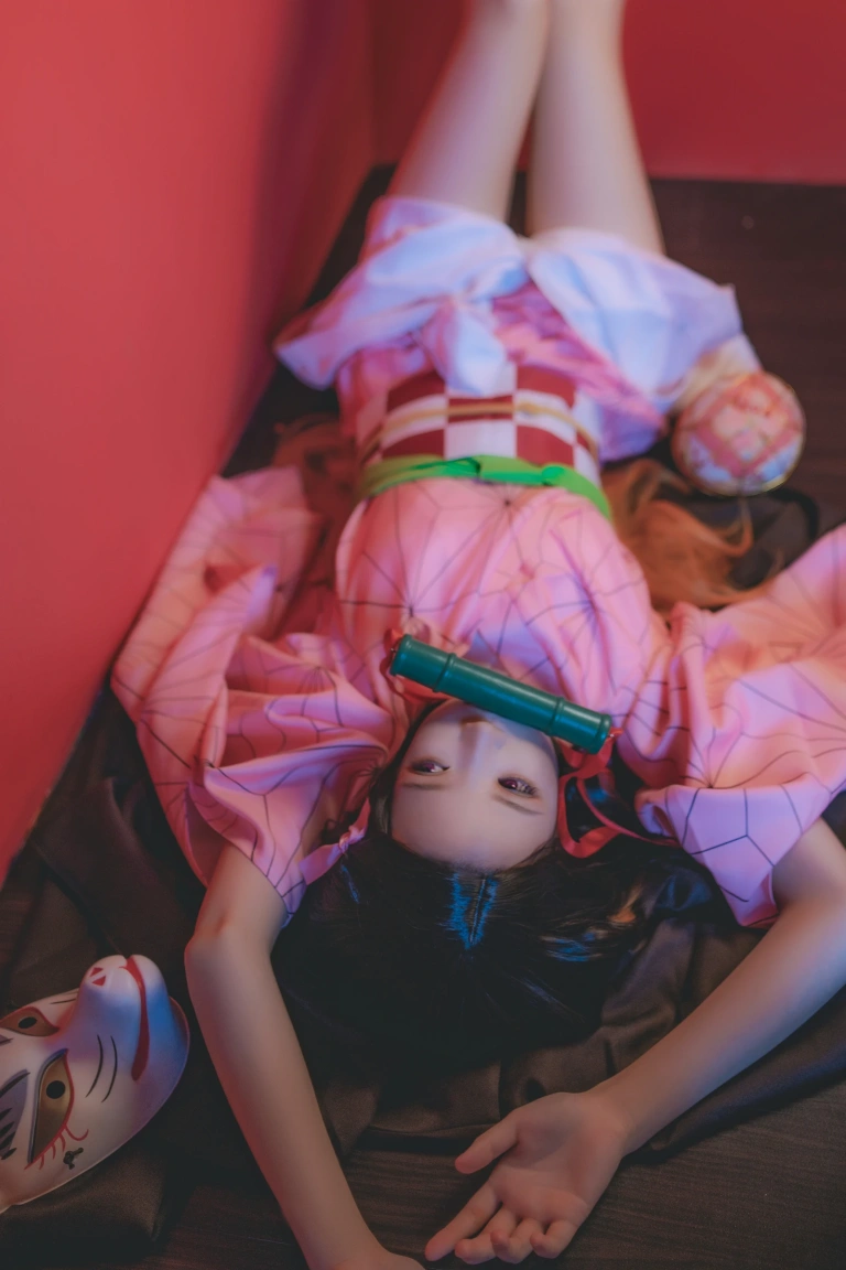 桜桃喵《鬼灭之刃 灶门祢豆子》写真图集 21P｜在线预览与图包下载