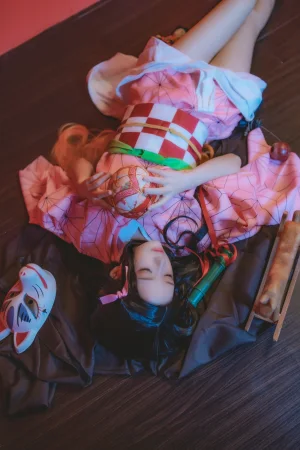 桜桃喵《鬼灭之刃 灶门祢豆子》写真图集 21P｜在线预览与图包下载