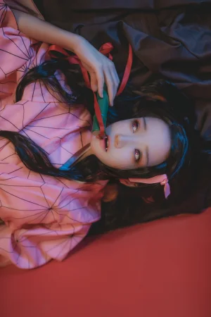 桜桃喵《鬼灭之刃 灶门祢豆子》写真图集 21P｜在线预览与图包下载