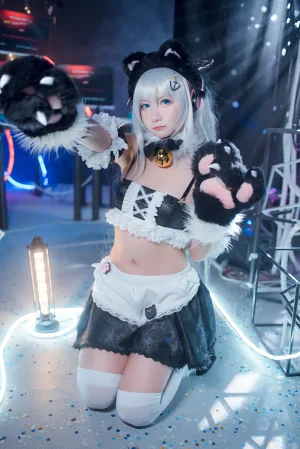 是一只熊仔《碧蓝航线 哈曼》写真图集 21P｜在线预览与图包下载