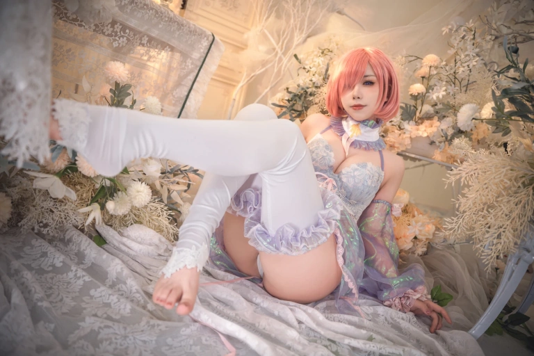 一北亦北《玛修同人服》写真图集 24P｜在线预览与图包下载