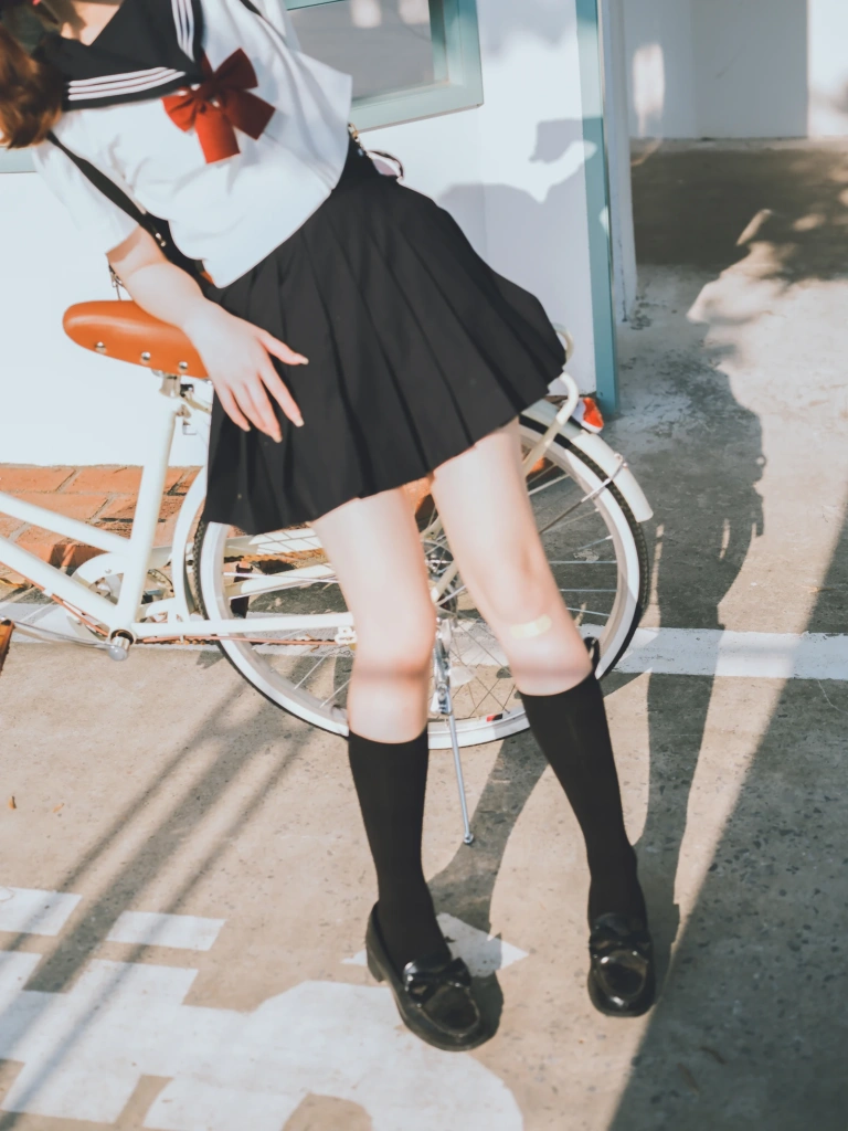 河豚抚子《那年喜欢的女孩 _ 其二》写真图集 25P｜在线预览与图包下载