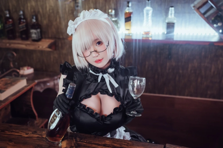 西园寺南歌《玛修女仆》写真图集 35P｜在线预览与图包下载