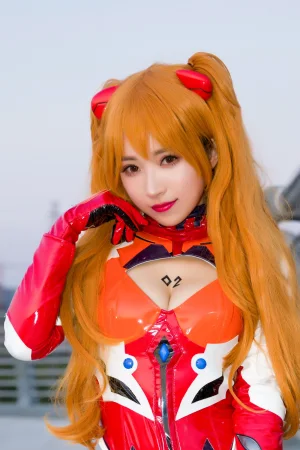 小女巫露娜《明日香油亮款》写真图集 36P｜在线预览与图包下载