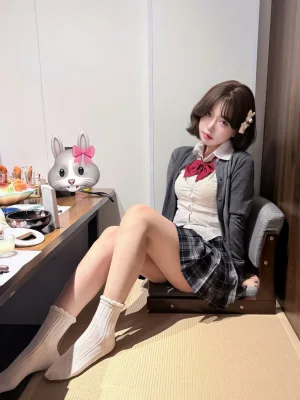 真宝《小食记》写真图集 62P+2V｜在线预览与图包下载
