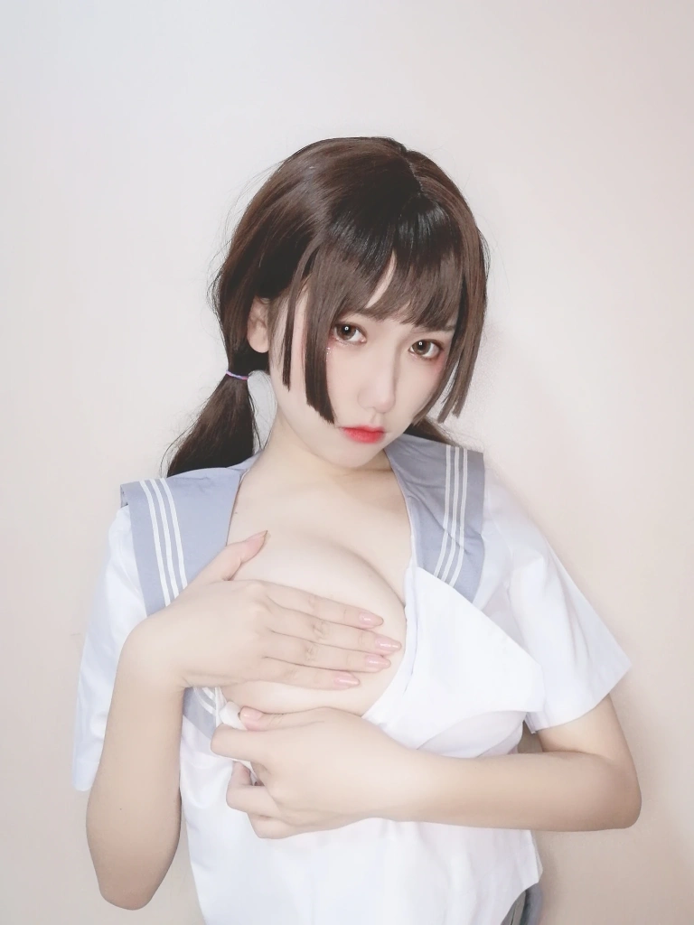 芋圆侑子《白丝jk》写真图集 72P+8V｜在线预览与图包下载