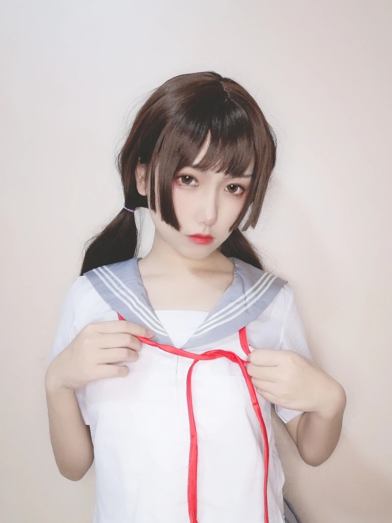 芋圆侑子《白丝jk》写真图集 72P+8V｜在线预览与图包下载