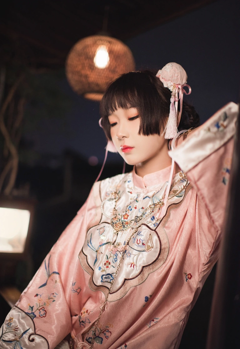 阿包也是兔娘《国潮少女》写真图集 15P｜在线预览与图包下载
