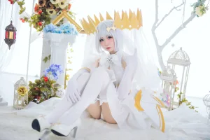 焖焖碳《鸢一折纸灵衣》写真图集 20P｜在线预览与图包下载