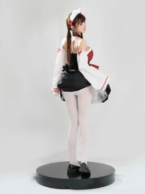 河豚抚子《红衣小女仆》写真图集 25P｜在线预览与图包下载