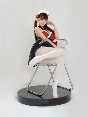 河豚抚子《红衣小女仆》写真图集 25P｜在线预览与图包下载