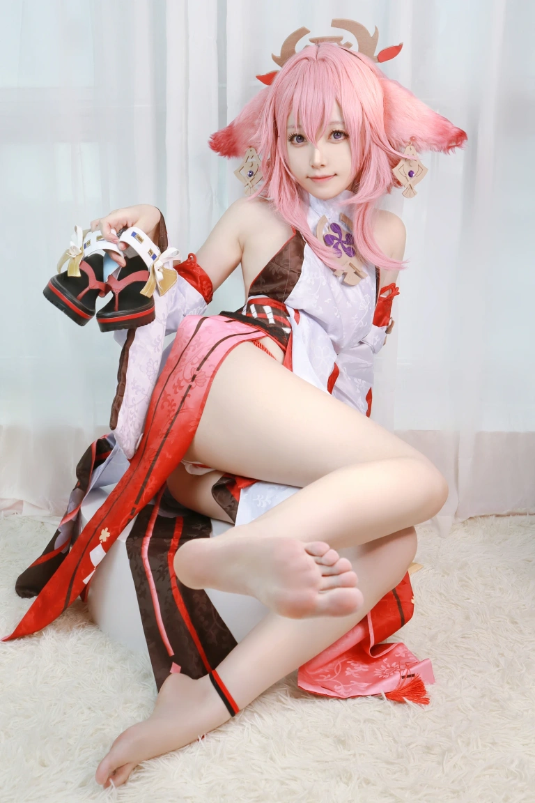 朝霧愛《Yae Miko 八重神子》写真图集 35P｜在线预览与图包下载