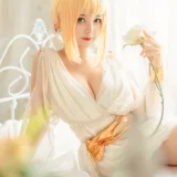 蜜汁猫裘《尼禄睡裙》写真图集 10P｜在线预览与图包下载