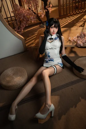瓜希酱《瓶儿》写真图集 12P｜在线预览与图包下载