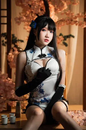 瓜希酱《瓶儿》写真图集 12P｜在线预览与图包下载