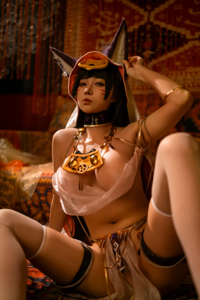上杉绘黎落《碧蓝航线 武藏同人舞娘》写真图集 18P｜在线预览与图包下载